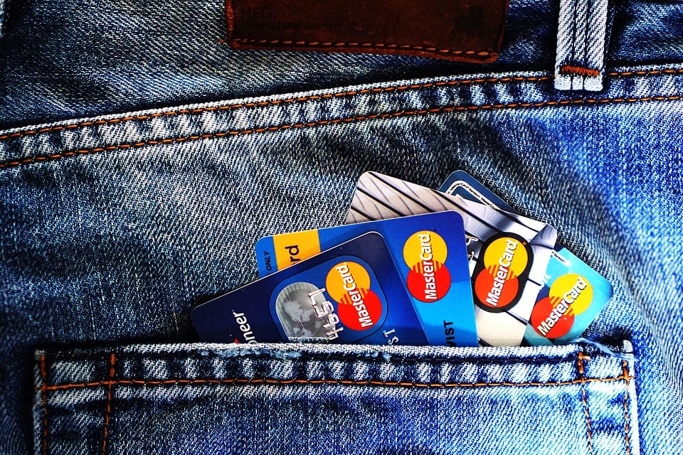 Use a prepaid mastercard, avoid overspending on your credit card! 1