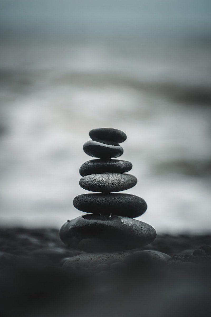 Selective focus photography of pile of decorative stones